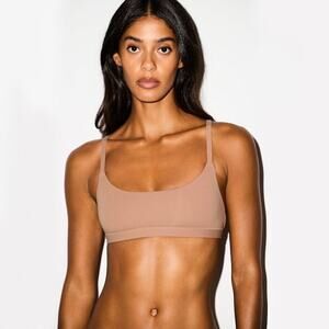 SKIMS FITS EVERYBODY Scoop Bralette - Sienna Size M NWT #1898